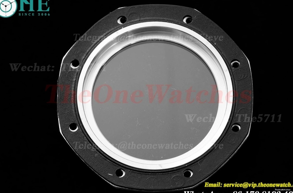 Num LE Royal Grey Oak Offshore RSF SS Mod A3126 42mm 0424